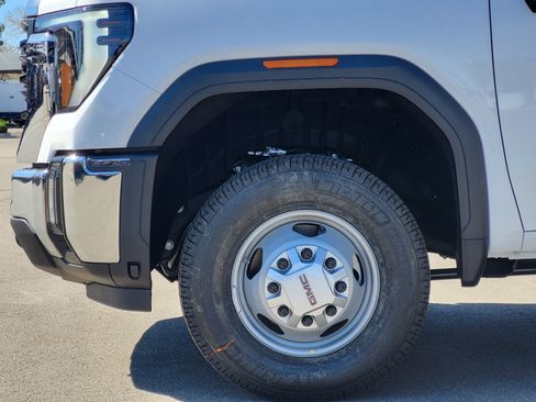 New 2026 GMC Sierra 3500 Pro w/ Convenience Package AWD/4WD image 9