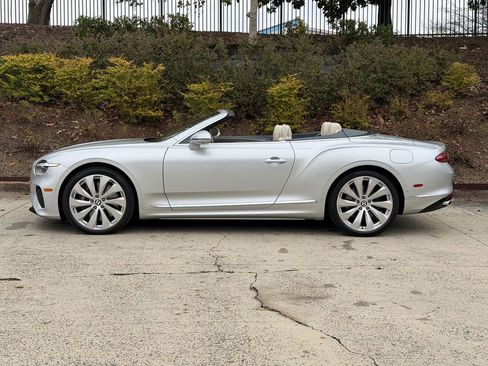 New 2026 Bentley Continental GTC image 8