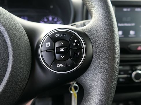 Used 2021 Kia Soul LX image 16