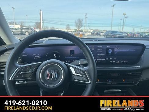 Used 2025 Buick Envision Preferred image 27