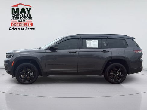 Used 2024 Jeep Grand Cherokee L Altitude AWD/4WD image 4