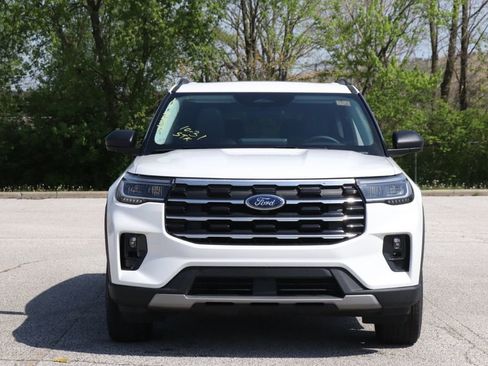 New 2026 Ford Explorer Active w/ Active Comfort Package AWD/4WD image 3