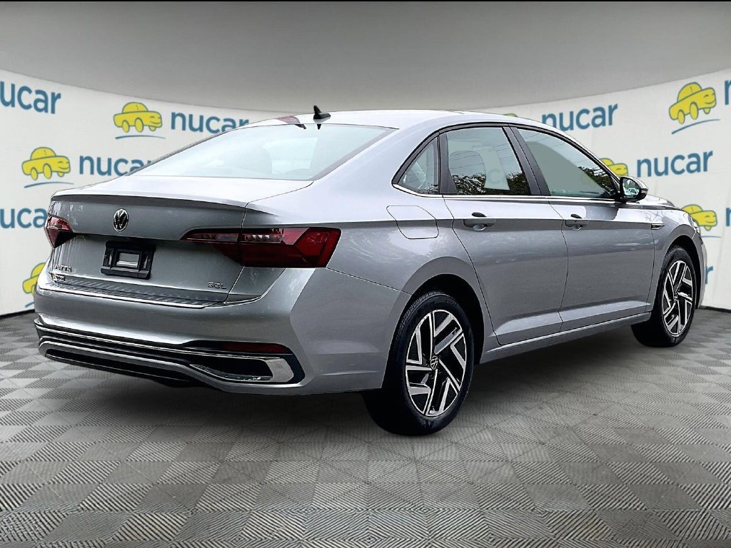 Used 2024 Volkswagen Jetta SEL FWD image 6