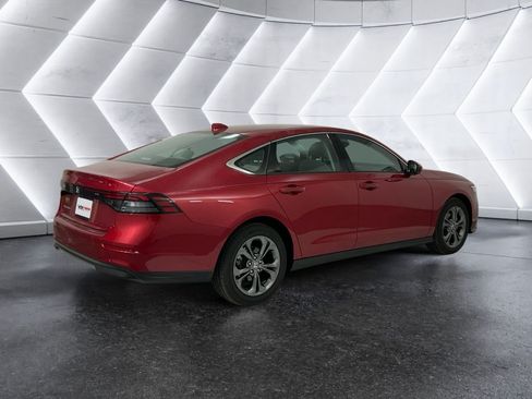 Used 2024 Honda Accord EX image 4