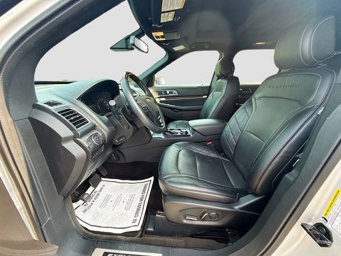Used 2017 Ford Explorer Platinum AWD/4WD image 26