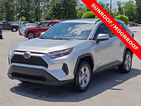 Used 2025 Toyota RAV4 XLE w/ Convenience Package FWD image 2
