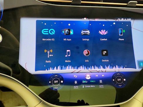 Used 2023 Mercedes-Benz EQS 580 4MATIC Sedan image 17