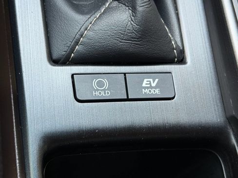Used 2021 Lexus ES 300h Ultra Luxury FWD image 23