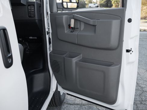 New 2025 GMC Savana 2500 Extended w/ Driver Convenience Package image 54