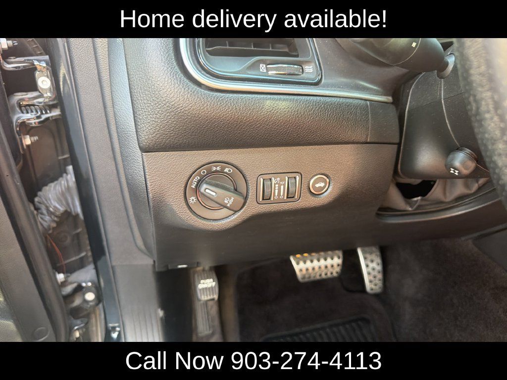 Used 2016 Dodge Challenger R/T Scat Pack RWD image 15