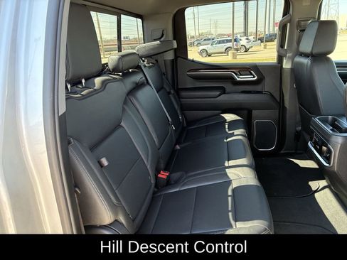 Used 2022 GMC Sierra 1500 SLT w/ SLT Convenience Package image 33