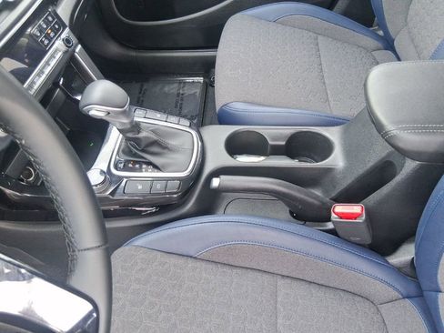 Used 2025 Kia Seltos S image 12