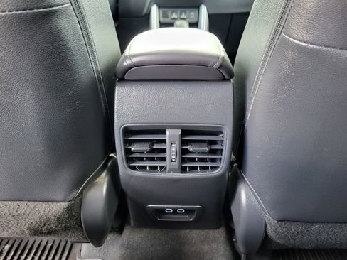 Used 2024 Toyota Corolla Cross AWD Hybrid w/ Convenience Package image 24