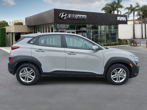 Used 2023 Hyundai Kona SE AWD/4WD image 2