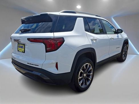 Used 2025 GMC Terrain Elevation w/ Elevation Premium Package AWD/4WD image 4