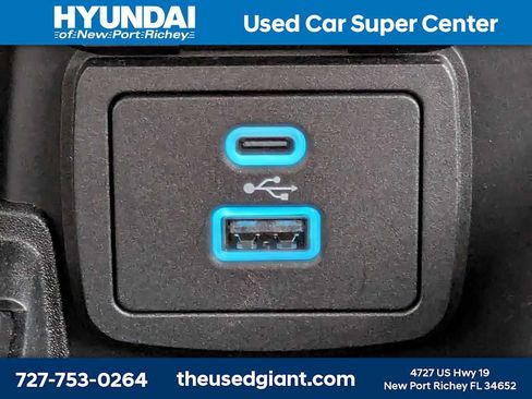 Used 2025 Ford Bronco Outer Banks AWD/4WD image 32