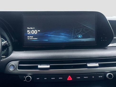 Used 2024 Hyundai Palisade Limited image 15