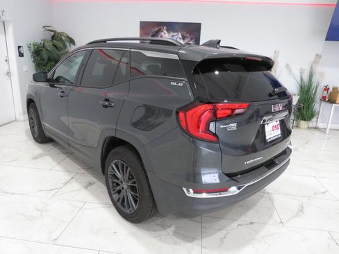 Used 2018 GMC Terrain SLE w/ Driver Convenience Package AWD/4WD image 5