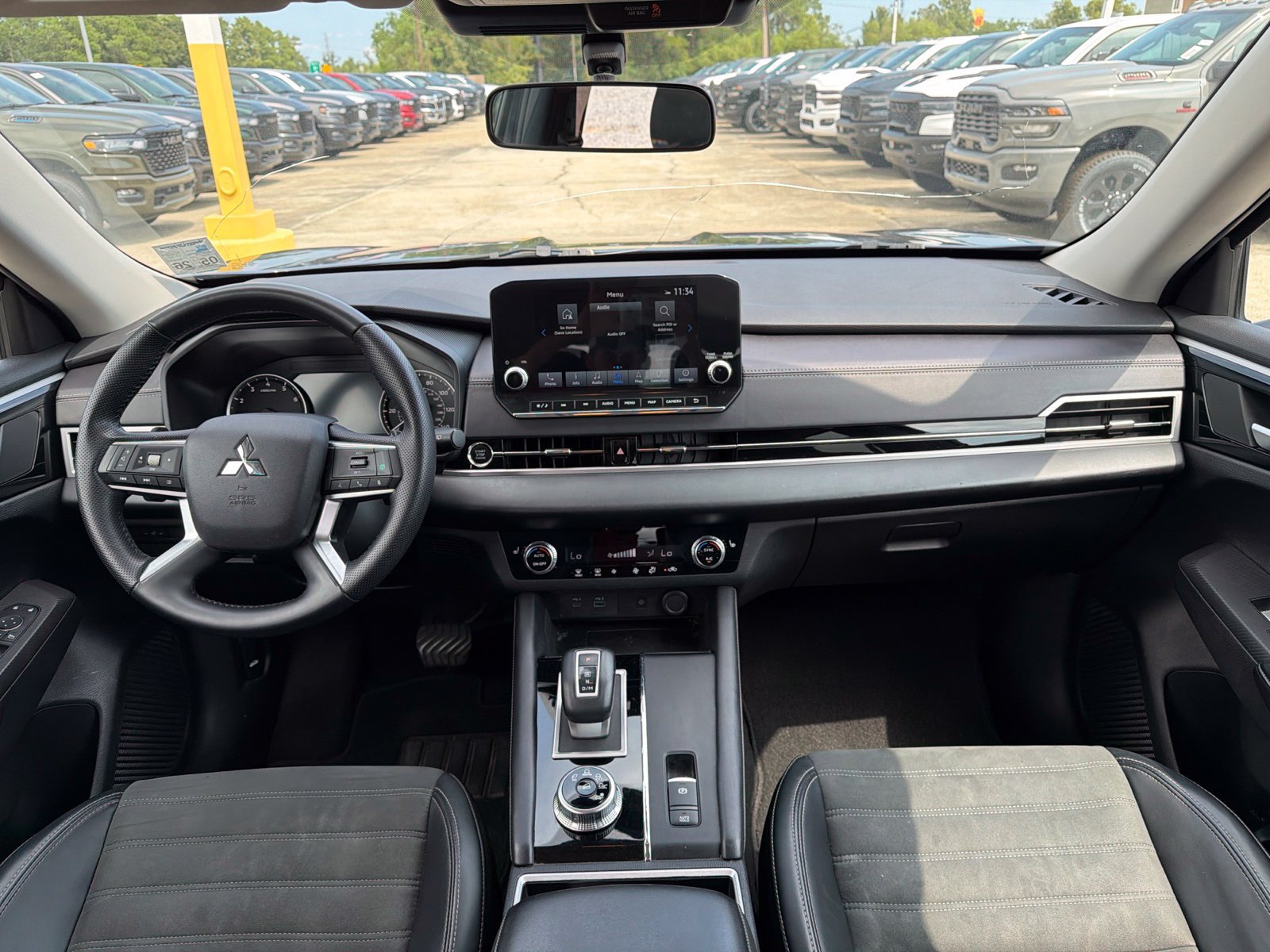 Used 2024 Mitsubishi Outlander SE FWD image 9