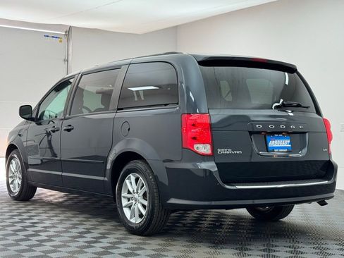 Used 2014 Dodge Grand Caravan SXT image 10