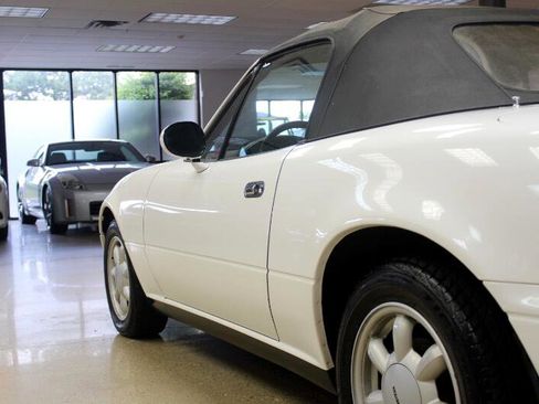 Used 1990 MAZDA MX-5 Miata image 18