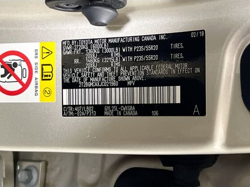 Used 2018 Lexus RX 450h AWD image 32