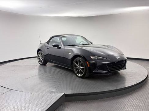 Used 2023 MAZDA MX-5 Miata Grand Touring w/ Weather Package RWD image 42