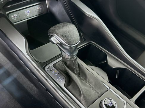 Used 2023 Kia Sorento LX image 24