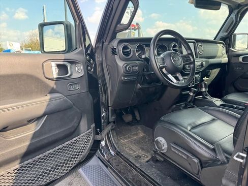 Used 2022 Jeep Wrangler Unlimited Sahara 4xe w/ Cold Weather Group image 12