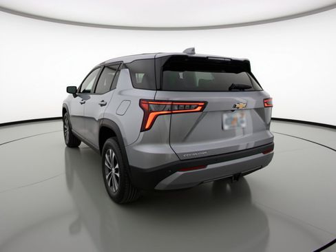 Used 2025 Chevrolet Equinox LT FWD image 6