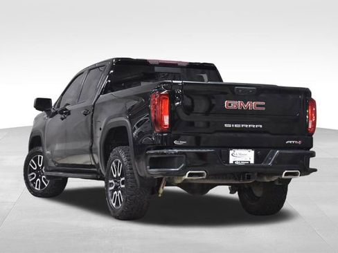 Used 2022 GMC Sierra 1500 AT4 image 2