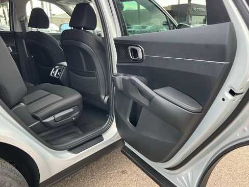 New 2026 Kia Sorento LX FWD image 19