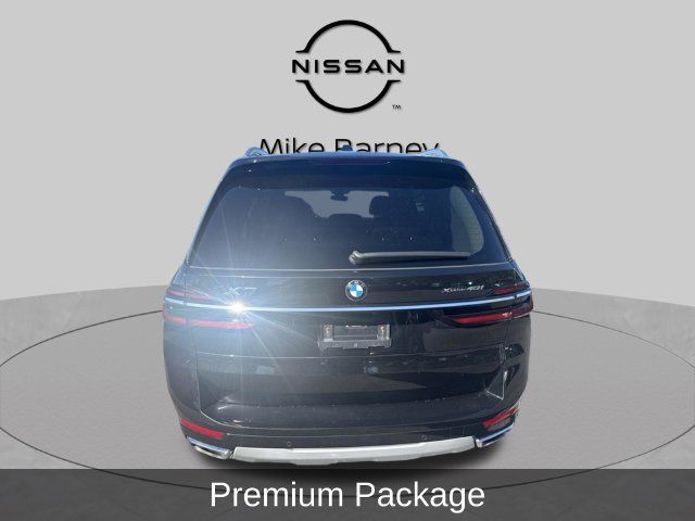 Used 2026 BMW X7 xDrive40i AWD/4WD image 4