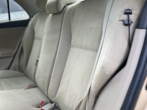 Used 2013 Toyota Corolla LE Special Edition image 11