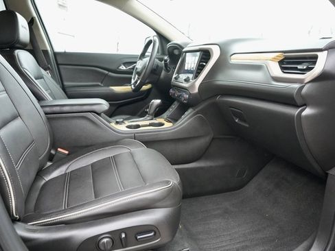 Used 2018 GMC Acadia Denali w/ Technology Package image 8