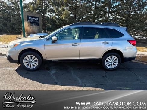 Used 2017 Subaru Outback 2.5i Premium image 1