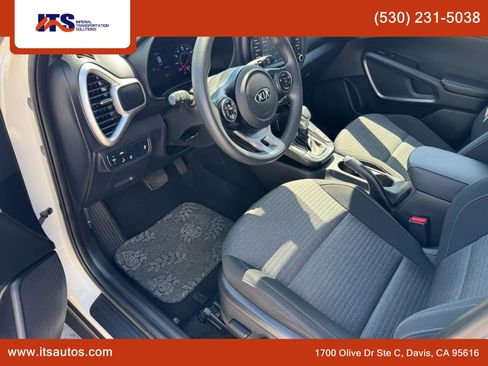 Used 2021 Kia Soul S FWD image 9