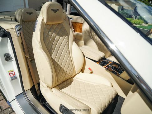 Used 2016 Bentley Continental GT image 76