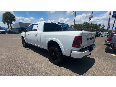 Used 2025 RAM 2500 Limited AWD/4WD image 4
