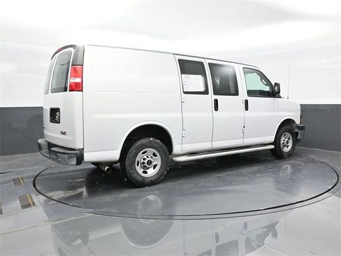 Used 2024 GMC Savana 2500 w/ Driver Convenience Package image 7