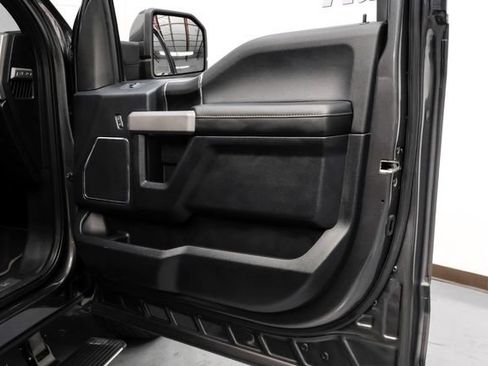 Used 2018 Ford F150 Platinum w/ Equipment Group 701A Luxury AWD/4WD image 46