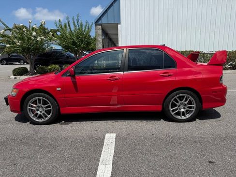 Used 2006 Mitsubishi Lancer Evolution AWD/4WD image 4