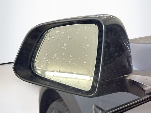 Used 2023 Tesla Model Y Long Range image 16