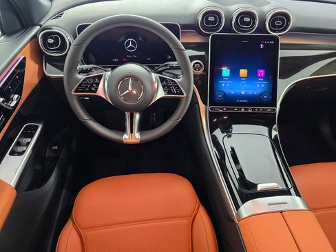 New 2026 Mercedes-Benz GLC 300 image 9