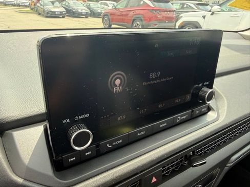 Used 2023 Honda Accord LX image 28