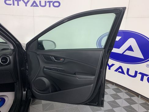 Used 2021 Hyundai Kona SEL w/ Cargo Package image 39