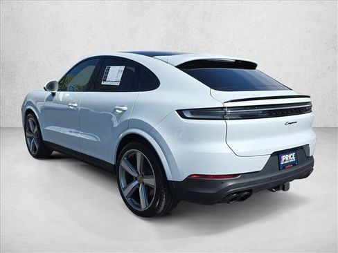 Used 2024 Porsche Cayenne Coupe AWD/4WD image 7