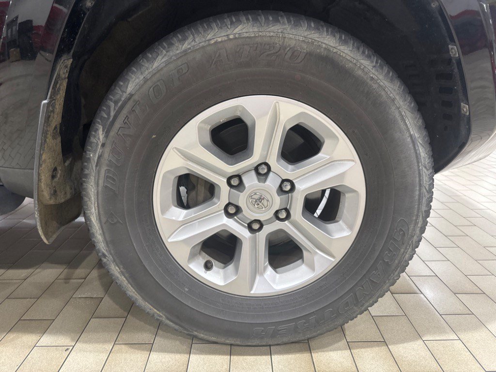 Used 2022 Toyota 4Runner SR5 RWD image 50