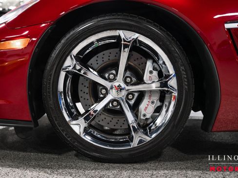 Used 2010 Chevrolet Corvette Grand Sport w/ Preferred Equipment Group RWD image 9