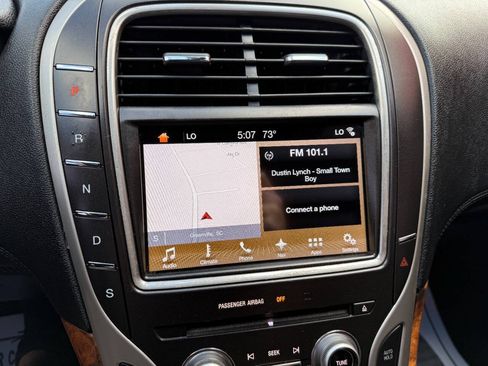 Used 2013 Lincoln MKX AWD image 29